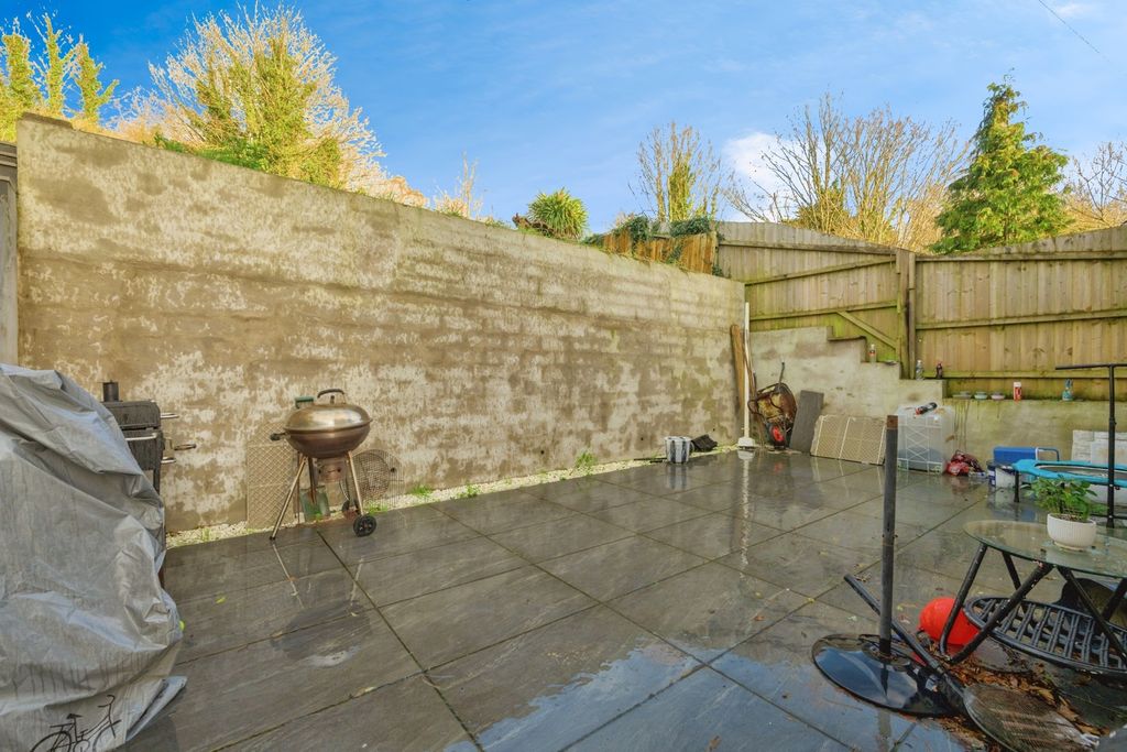 Property photo 2 of 17 Pbox-Img.Jpg