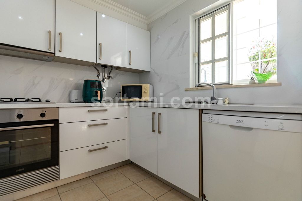 Property photo 3 of 29