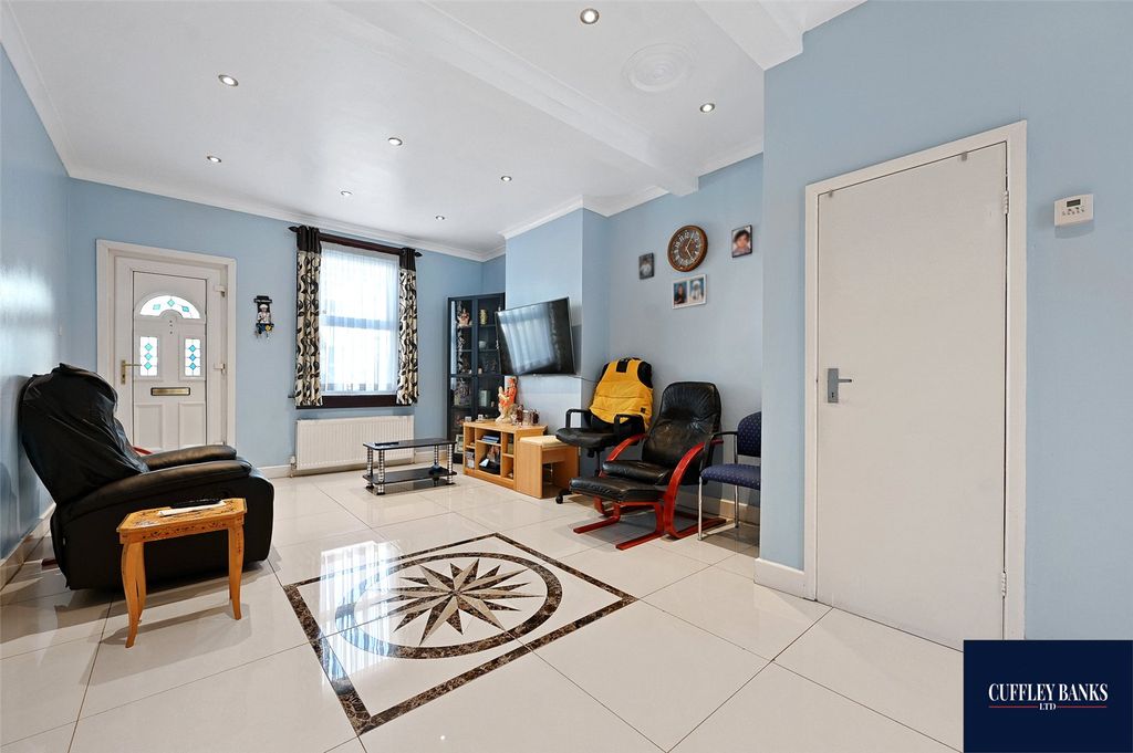 Property photo 2 of 10 Picture No. 02