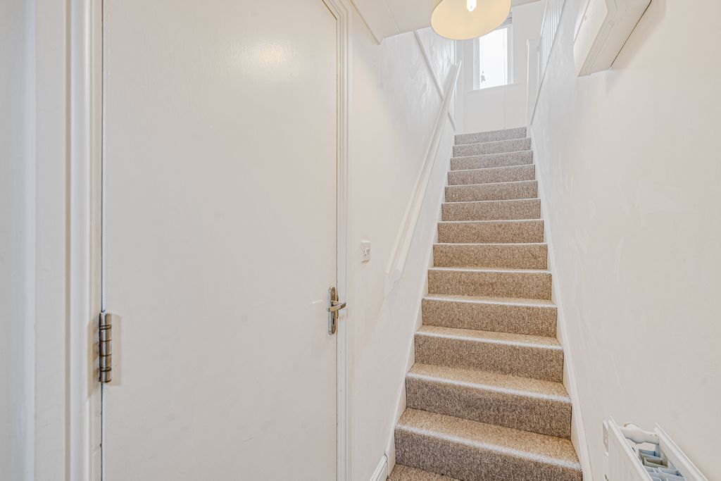 Property photo 3 of 9 7_91963