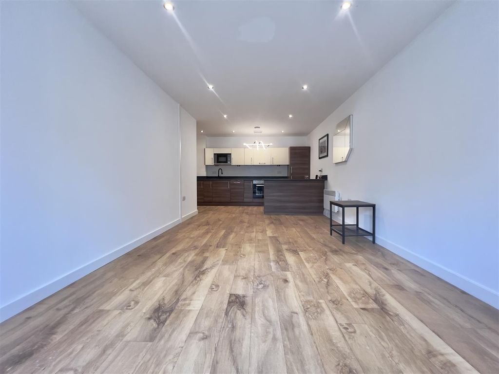 Property photo 2 of 12 Living Area/Kitchen