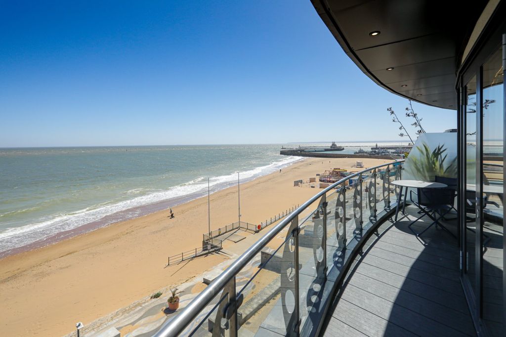Additional image 4 of 3 bed flat for sale2 Beach Drive, Ramsgate CT11
