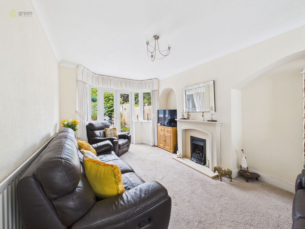 Property photo 2 of 50