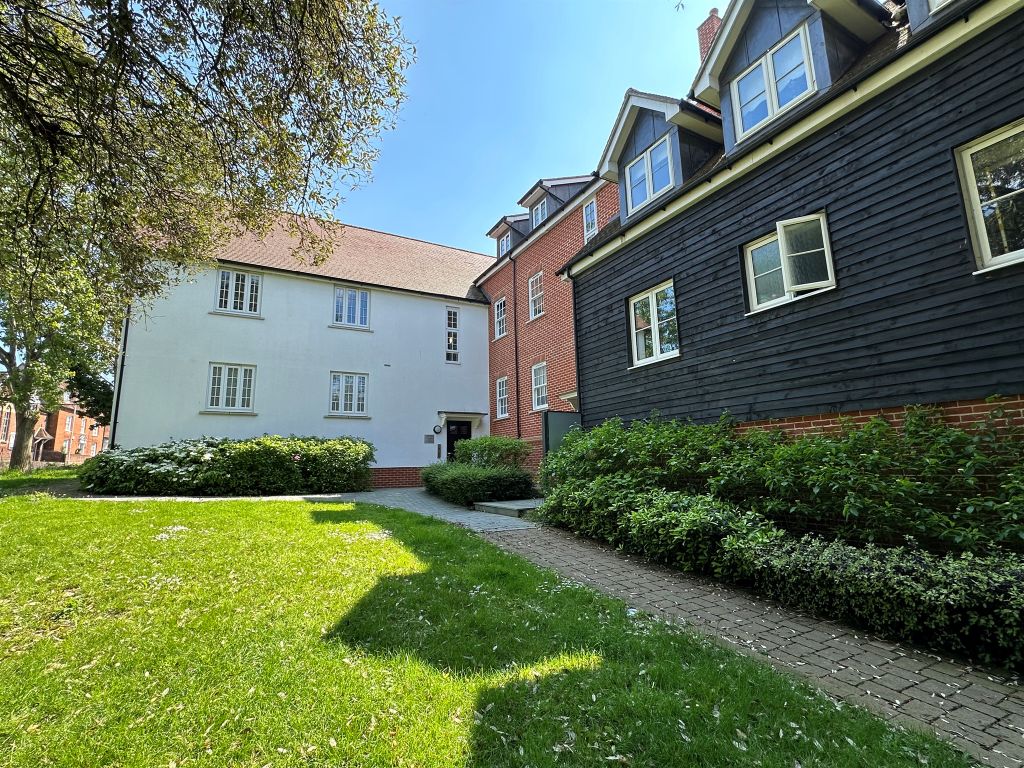 Property photo 1 of 9