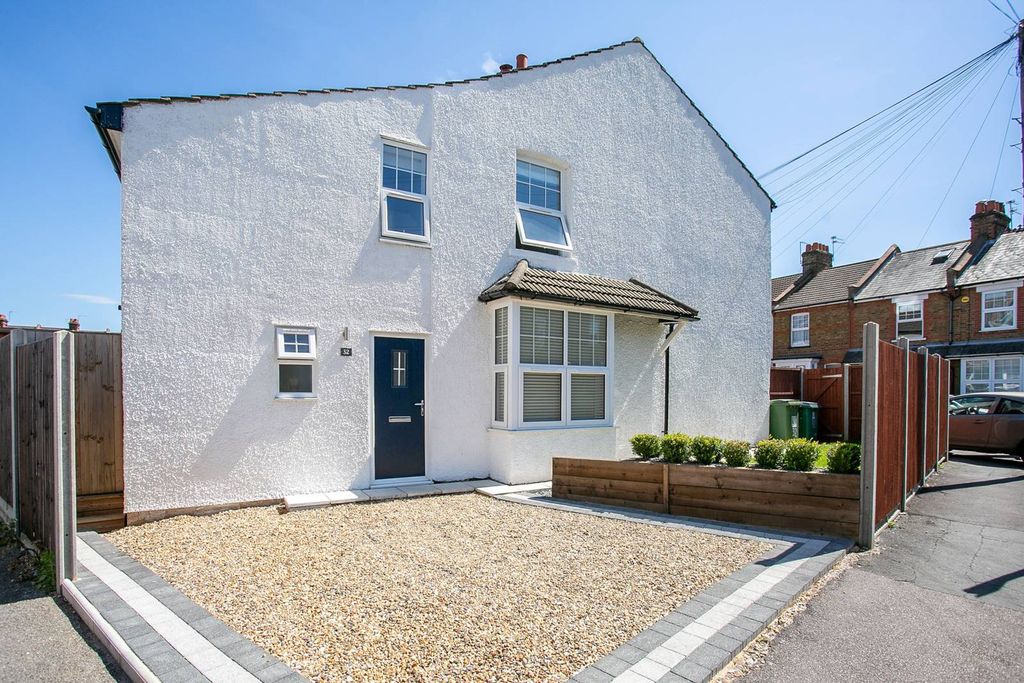 Property photo 1 of 19