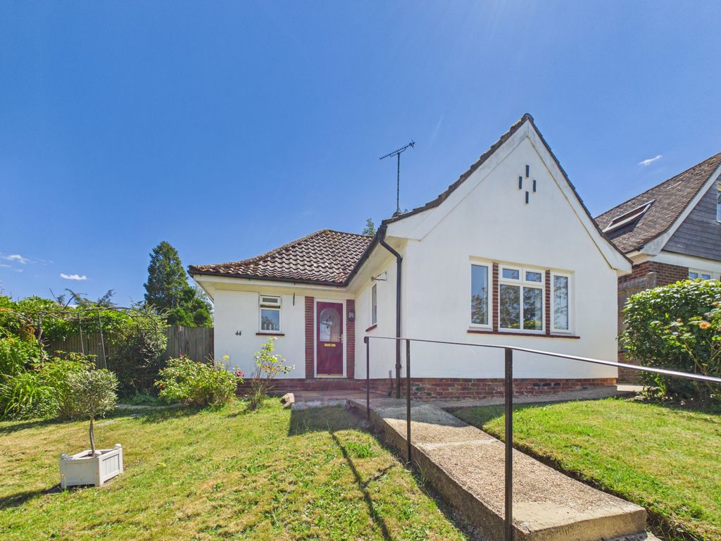 Property photo 1 of 13 Cam02841G0-Pr0073-Still023