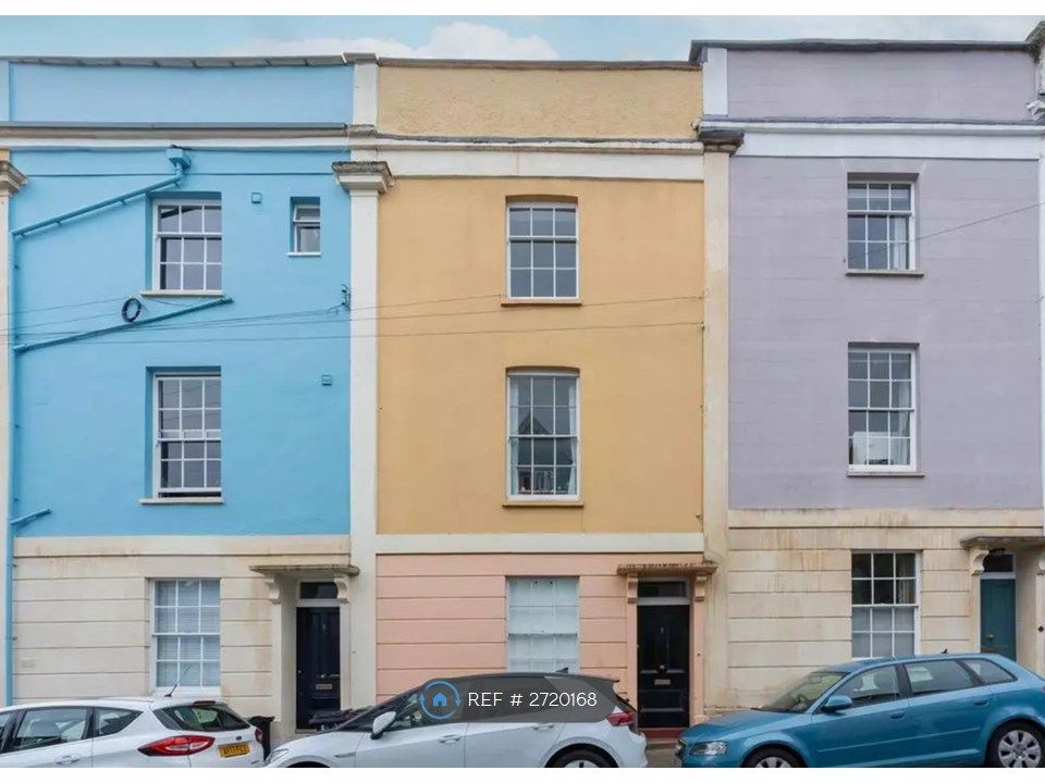 Property photo 3 of 22