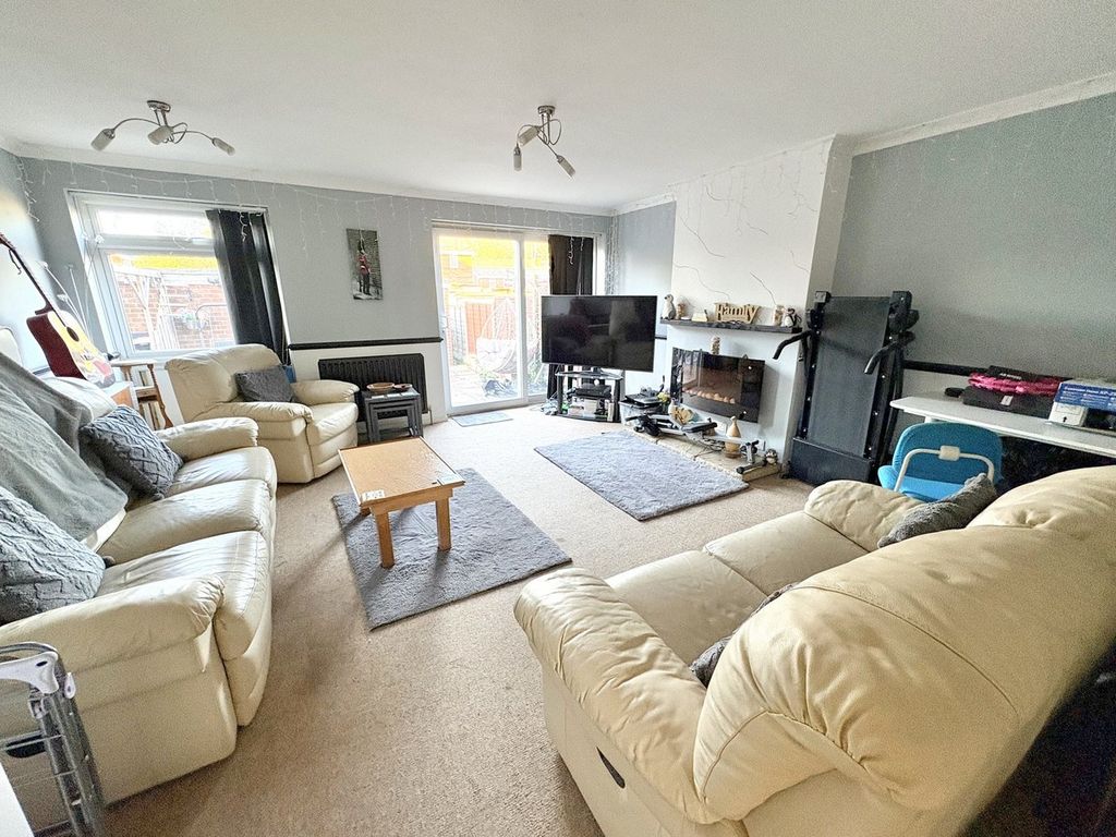 Property photo 2 of 19