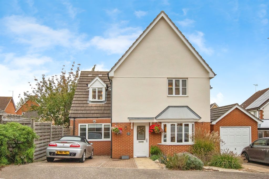 Property photo 2 of 20