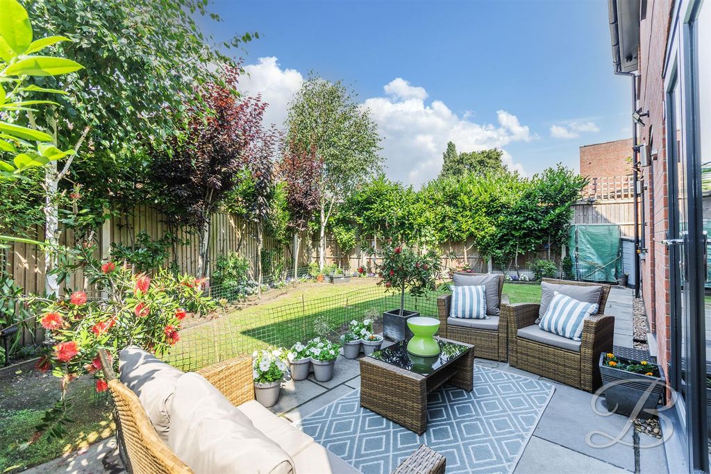Property photo 2 of 25 Ccltd-33.Jpg