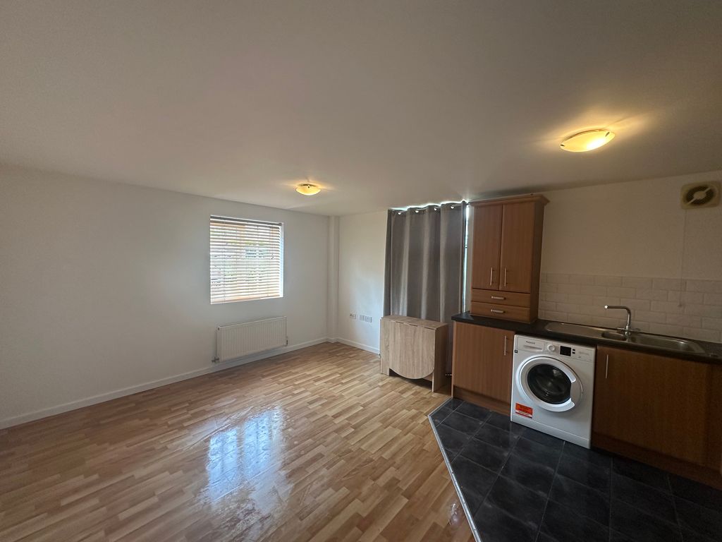 Property photo 3 of 13