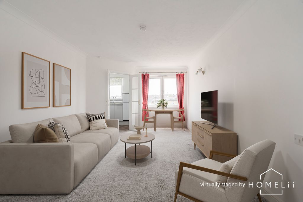 Property photo 1 of 17 Primary Property Image