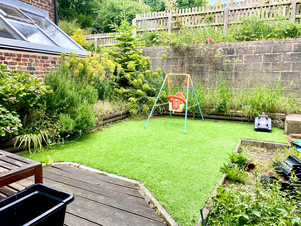 Property photo 3 of 15 Garden