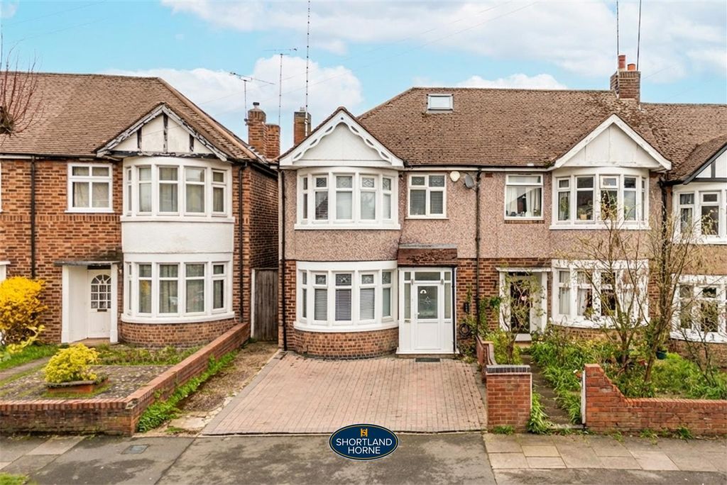 Property photo 1 of 31 Tennysonroad_Front.Jpg