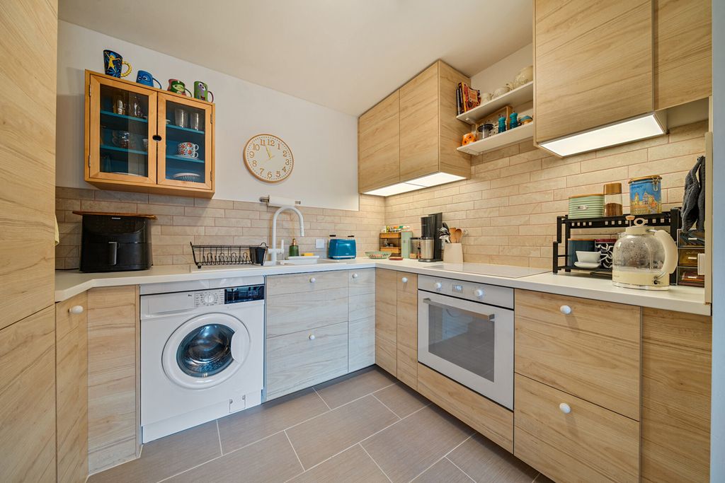 Property photo 2 of 20 1513723-22-6A9812...