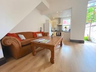 Property photo 2 of 10 Lounge 2.Jpg