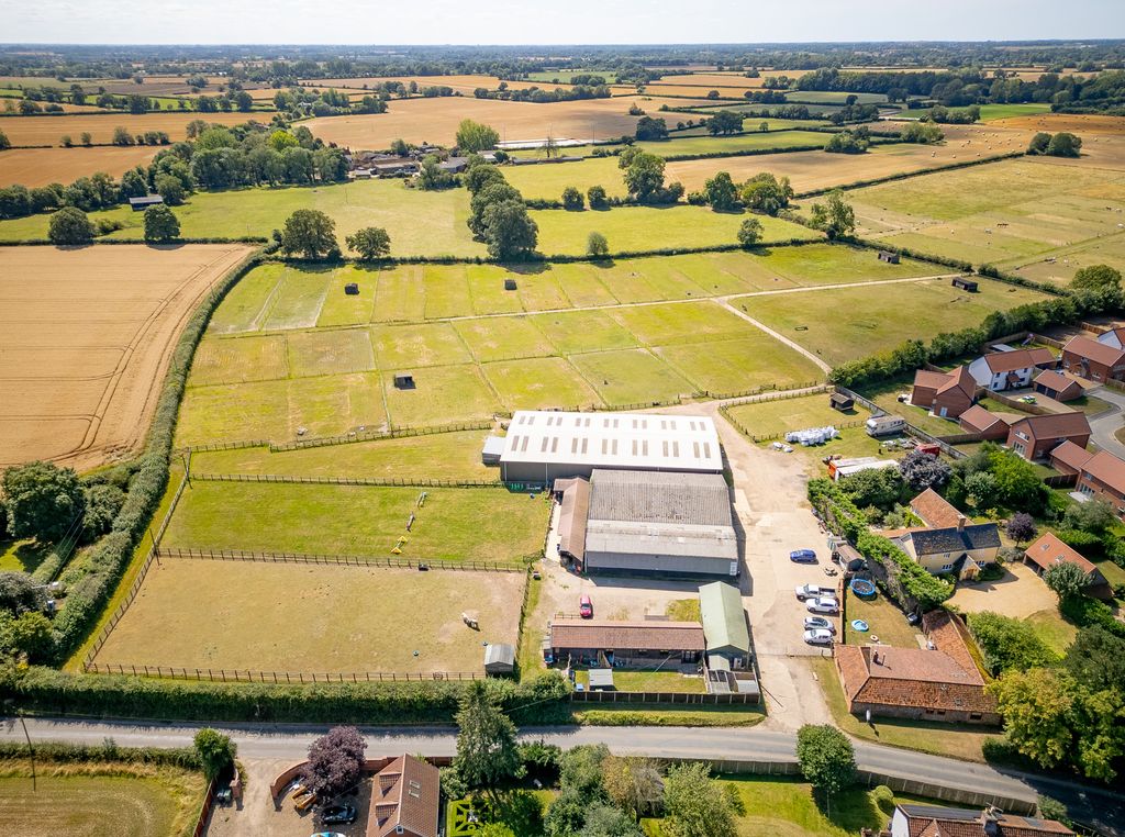 Property photo 1 of 29 Dji_0199