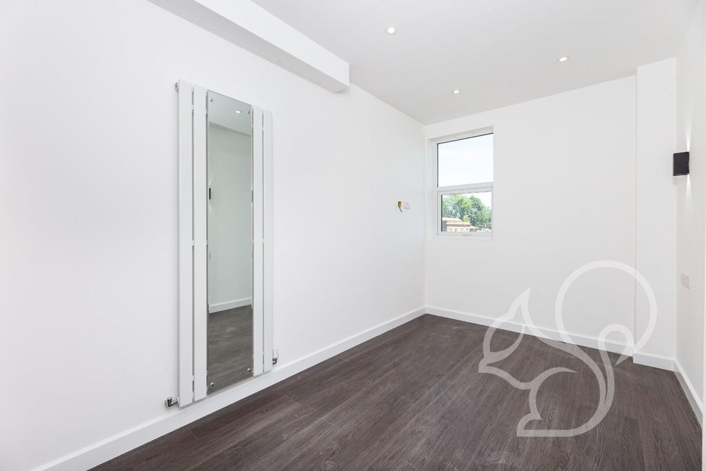 Property photo 3 of 5 Kkk8S0W_Qukyfqgfj6Jaga.Jpg