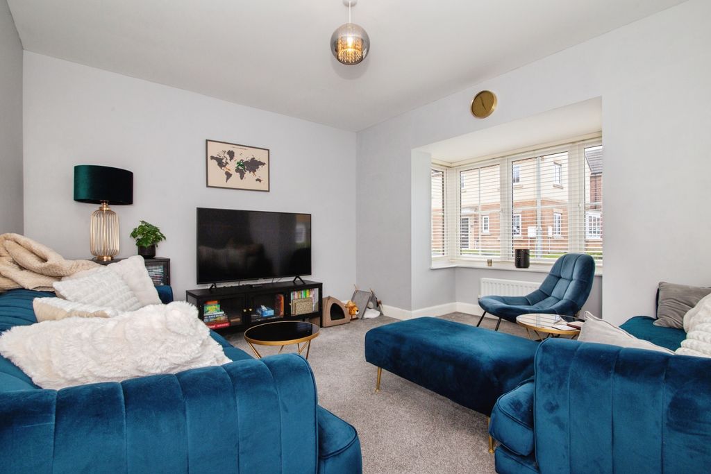 Property photo 2 of 15 Living Room