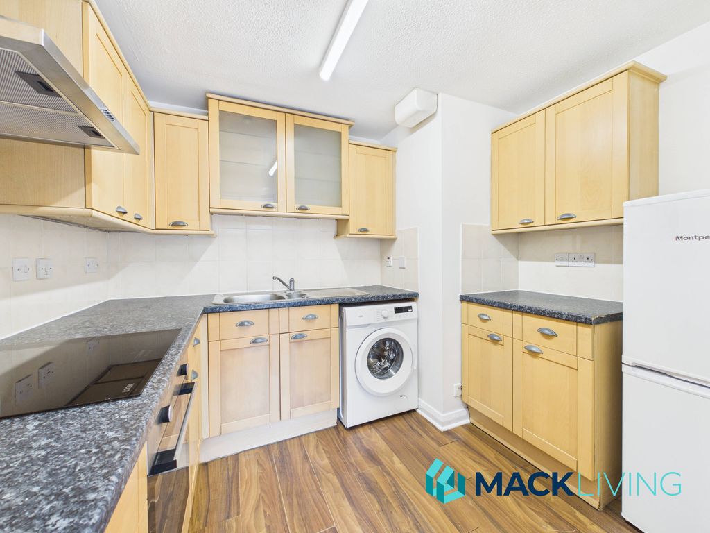 Property photo 2 of 12