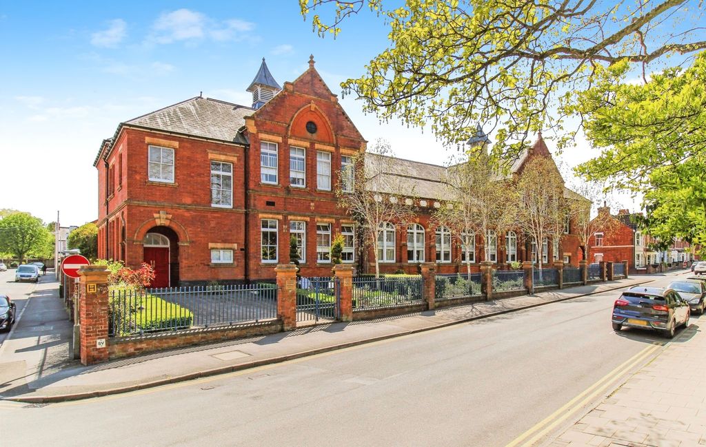 Property photo 1 of 14