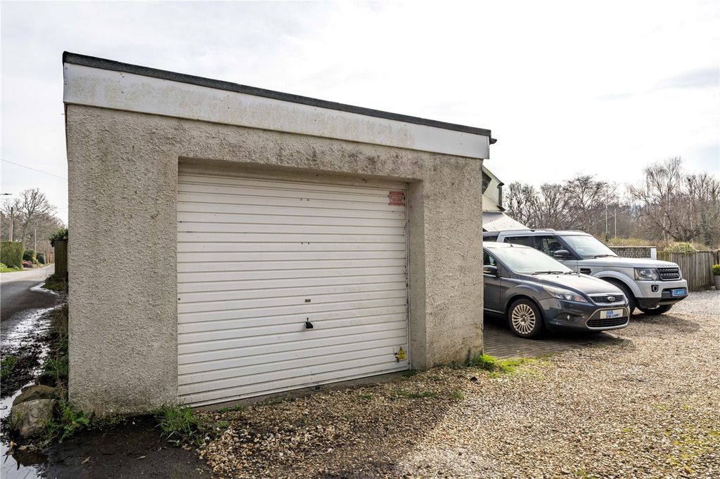 Property photo 2 of 13 Picture No. 52