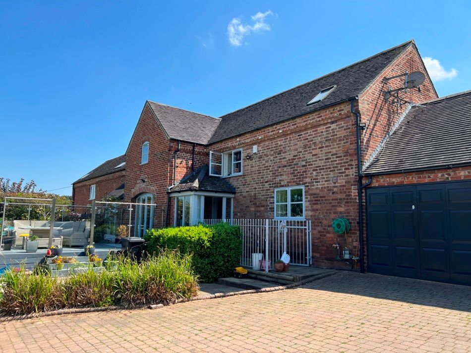 Property photo 1 of 38 Img_6730