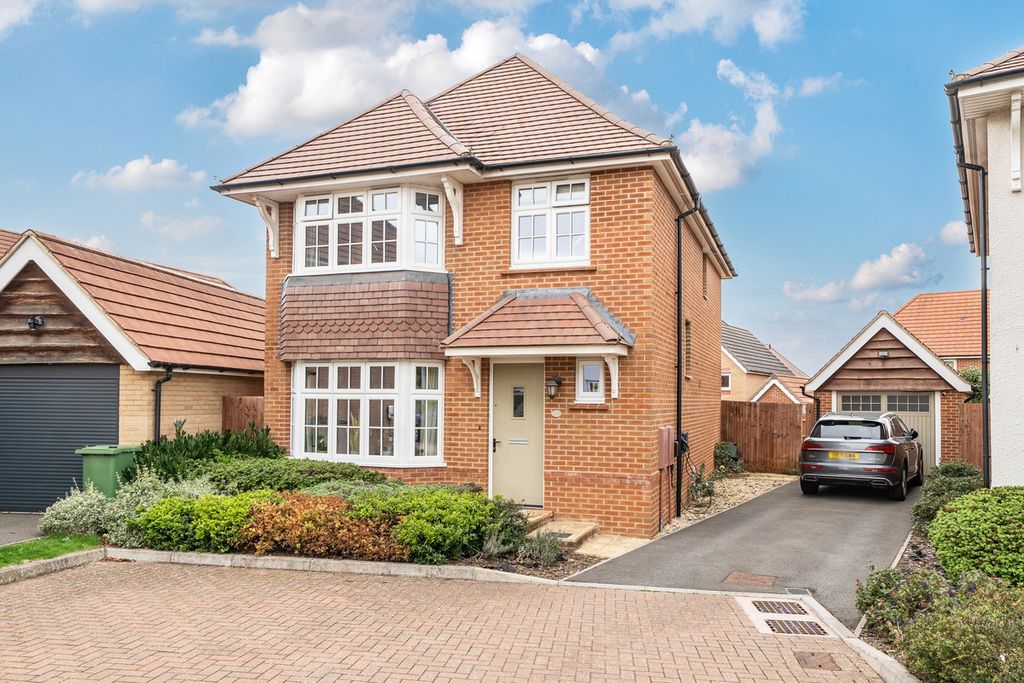 Property photo 1 of 18