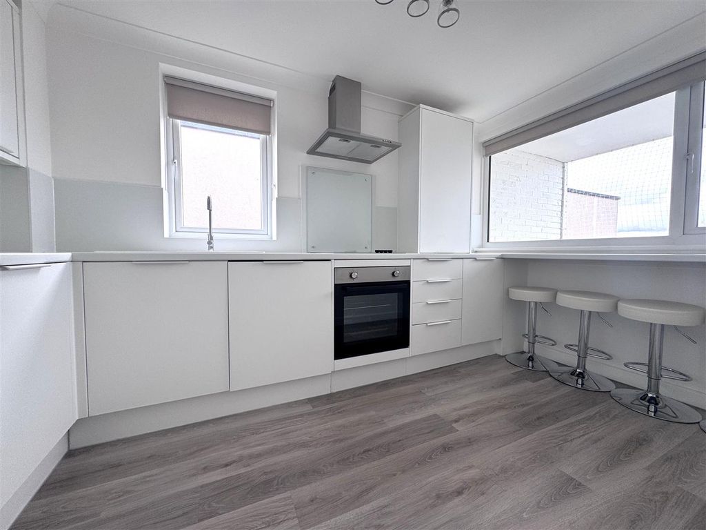 Property photo 2 of 14 Img_0142.Jpeg