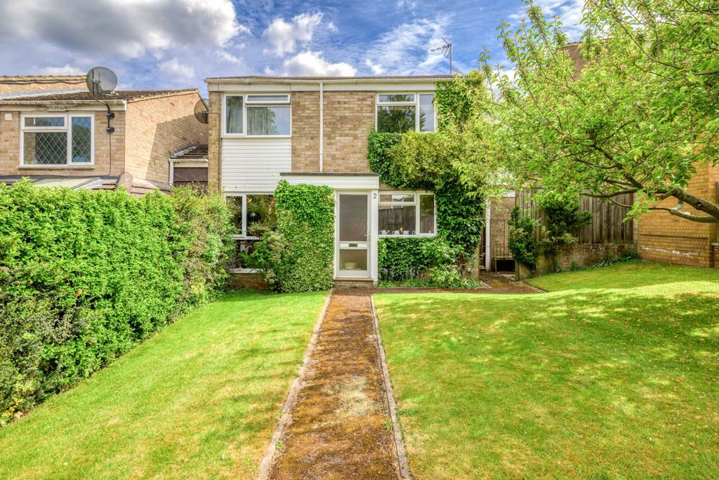 Property photo 2 of 24