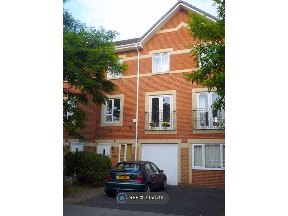 Property photo 3 of 12