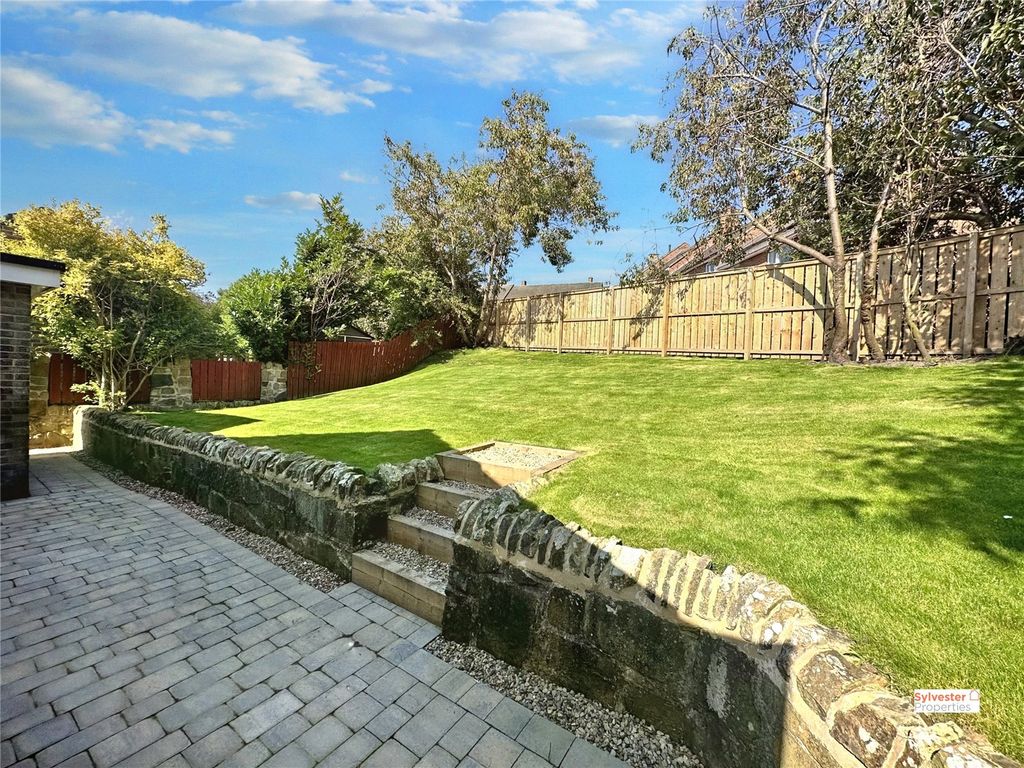 Property photo 3 of 28 Picture No. 13