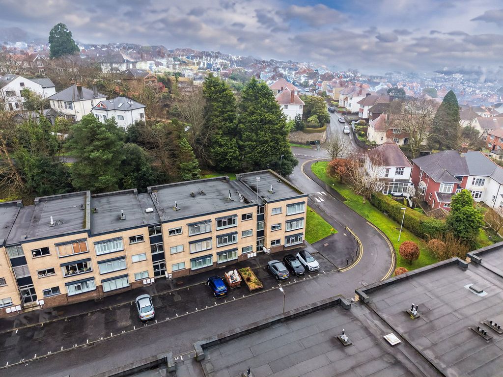 Property photo 1 of 25