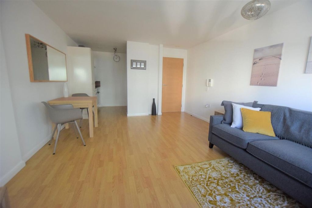 Property photo 1 of 9 20250704_101322000_Ios