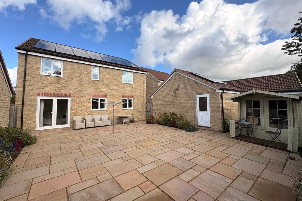 Property photo 2 of 16 Picture No. 57