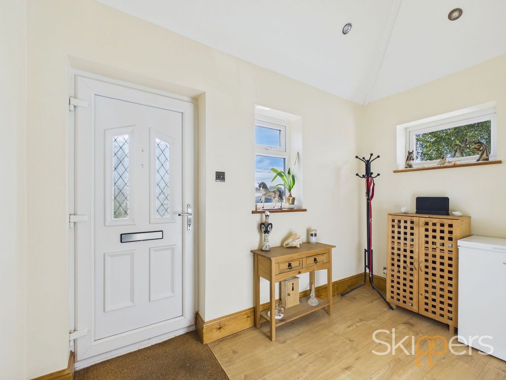 Property photo 2 of 29