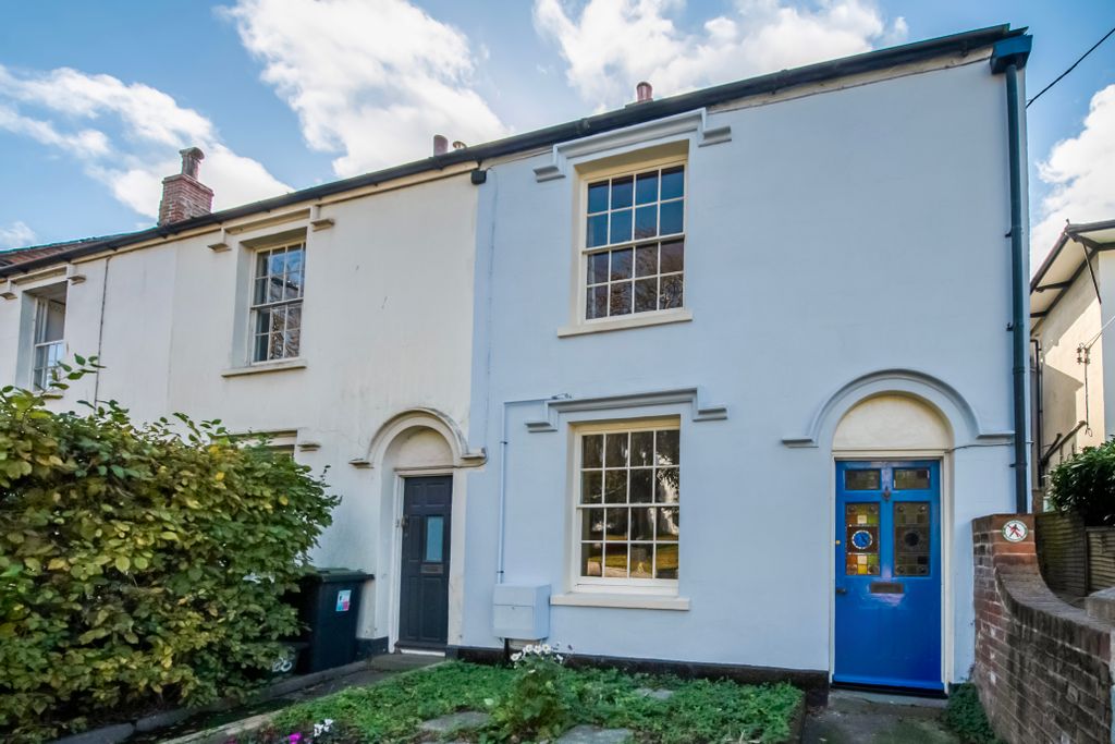 Property photo 1 of 20 Front View