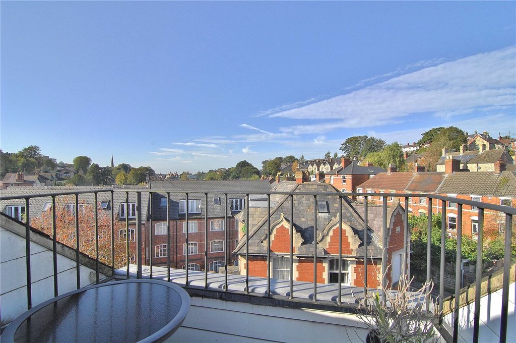 Property photo 2 of 11 Picture No. 05