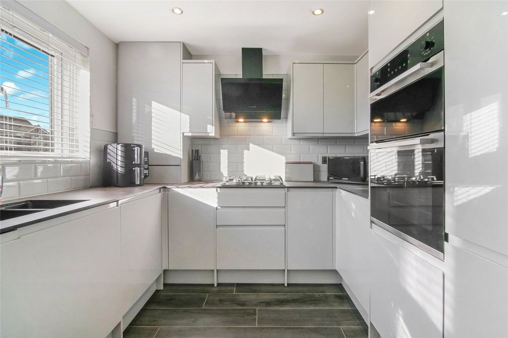 Property photo 3 of 20 Picture No. 09