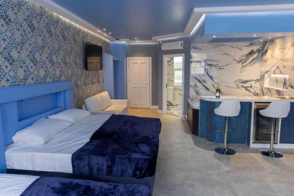 Property photo 3 of 19