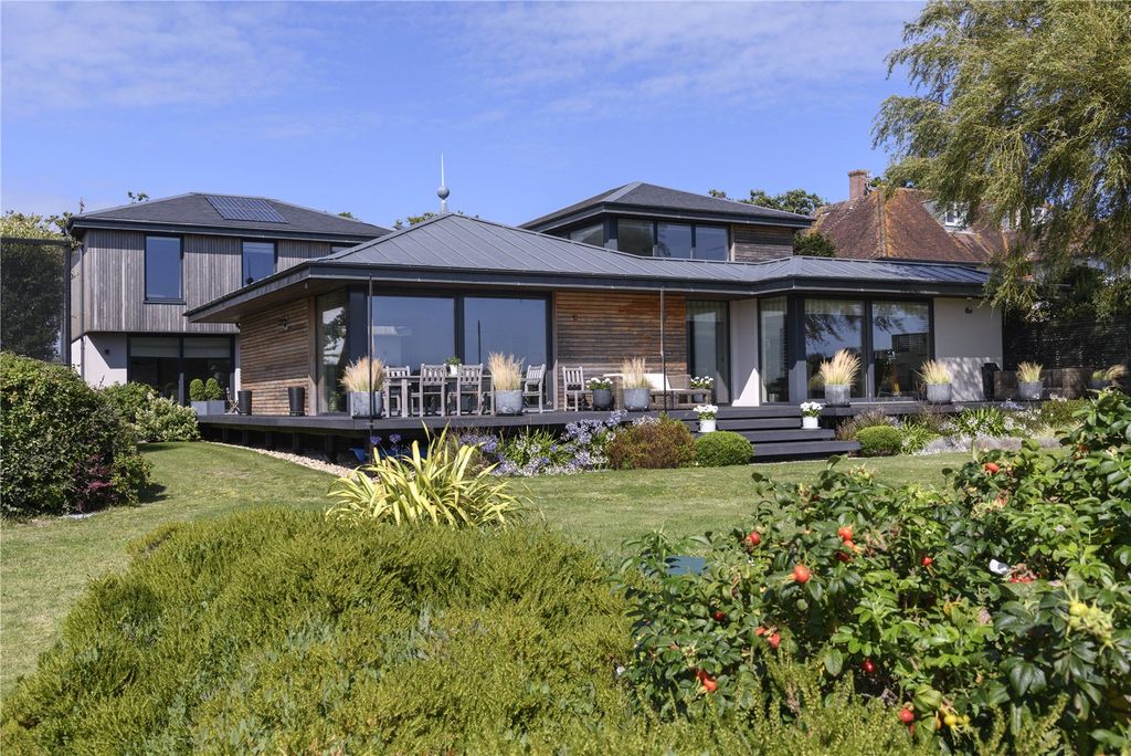 Property photo 2 of 47 Picture No. 36