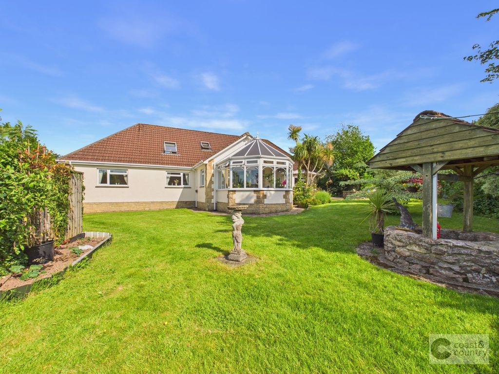 Property photo 2 of 44