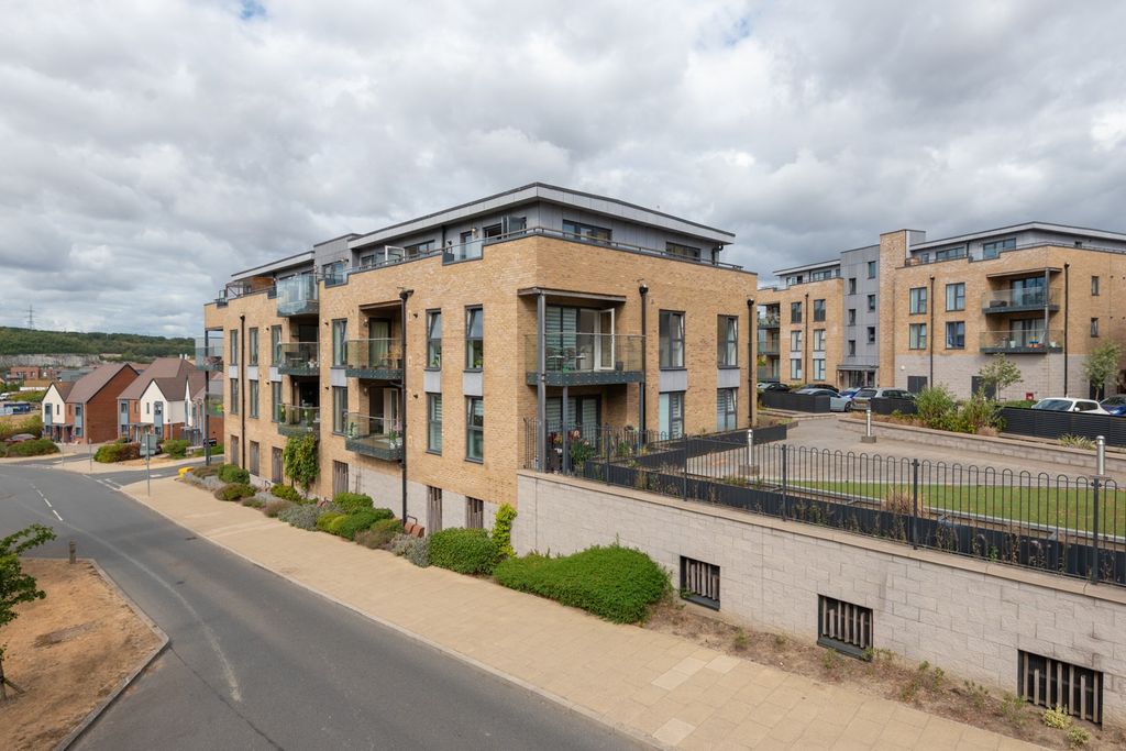 Property photo 1 of 13 429080