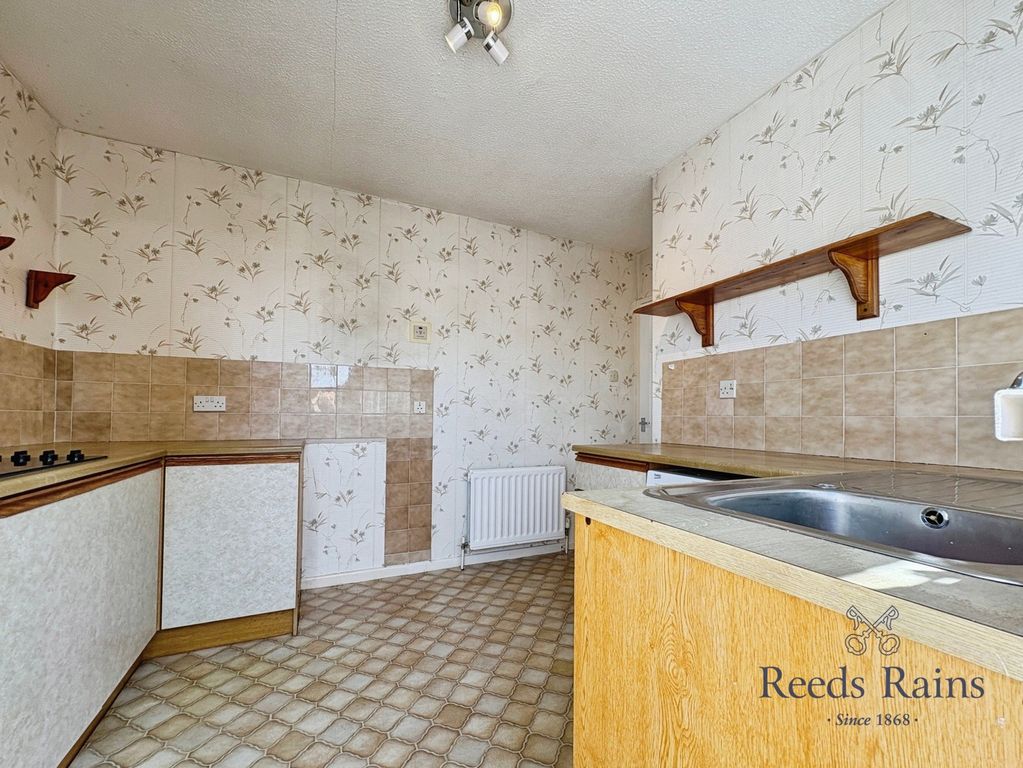 Property photo 3 of 12 Pbox-Img.Jpg