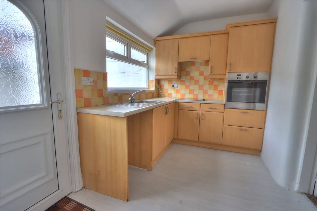 Property photo 2 of 12 Picture No. 08