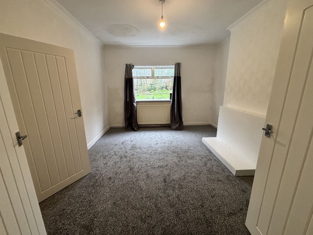 Property photo 2 of 8 Gallery