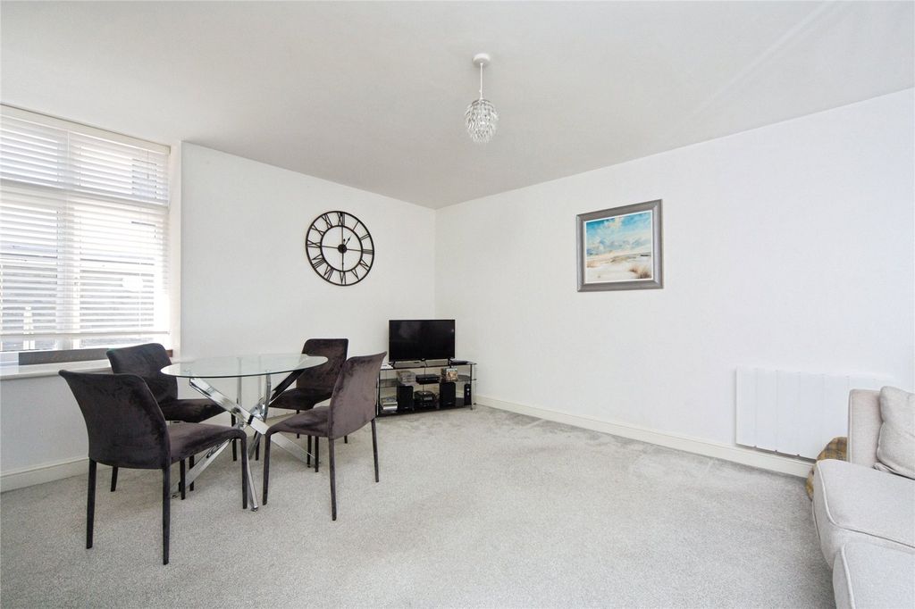 Additional image 14 of 2 bed flat for saleStation Road, Deganwy, Conwy LL31