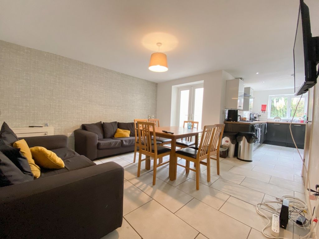 Property photo 1 of 11 Call 02920 454555 To Secure Your Viewing_11
