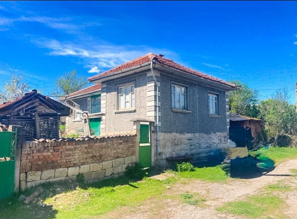 Property photo 1 of 15