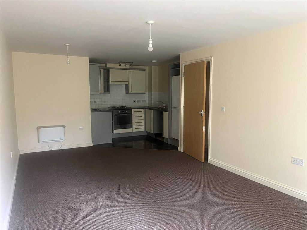 Property photo 3 of 17 Picture No. 15